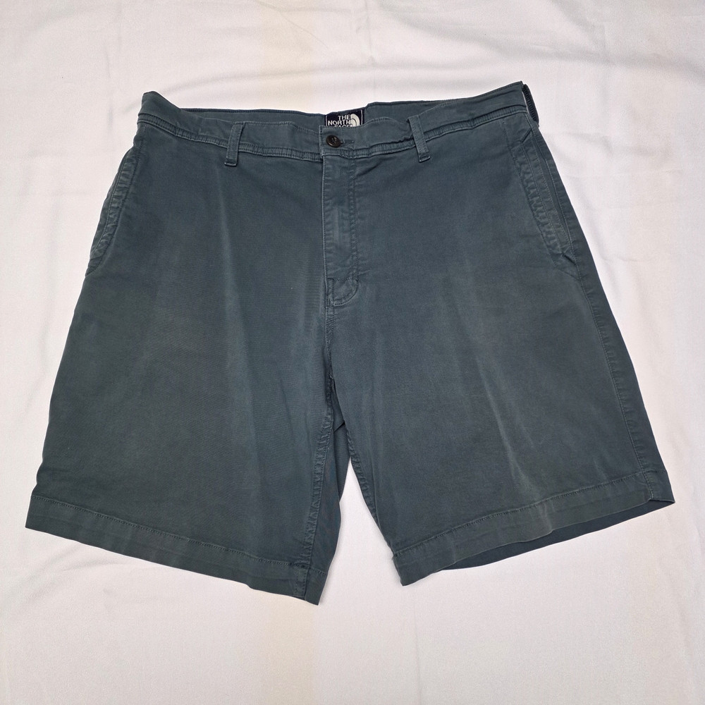 The North Face Men's Slate Green Casual Chino Shorts